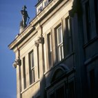 Nelson's Column hotels title=