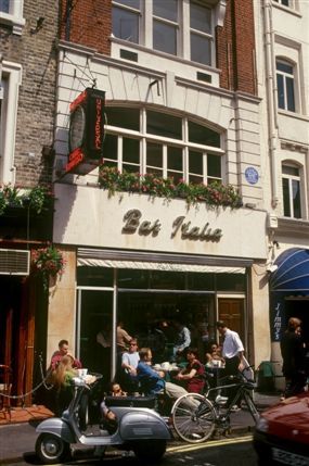 Bar Italia