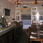Fogg's Restaurant hotels title=