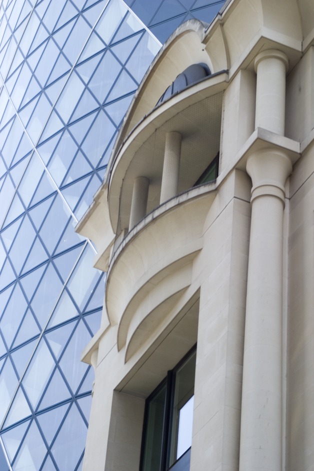 The Swiss Re Tower (aka 'The Gherkin' or '30 St Mary Axe ')