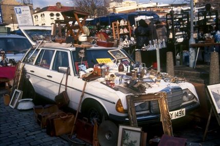 Bermondsey Square Antiques Market