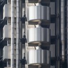 Lloyd's of London hotels title=