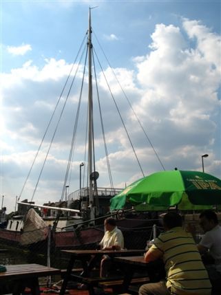 New Baltic Wharf - The adjoining deck