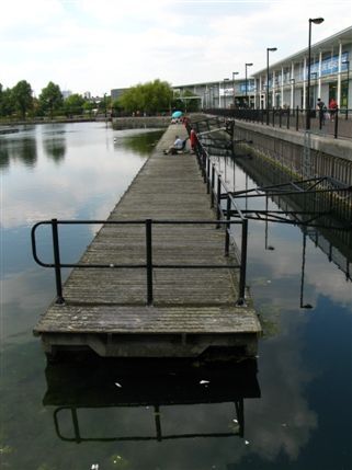 Canada Water Tube Station