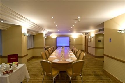 Hilton London Metropole