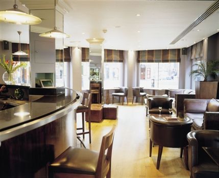 Dial Restaurant & Bar