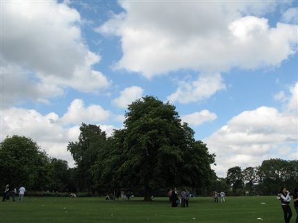 Clissold Park