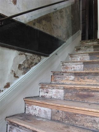 Sutton House - Used staircases Sutton House - Used staircases