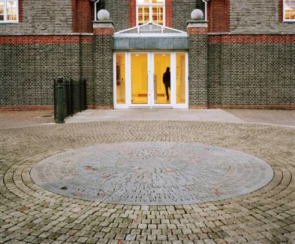 Hyde Park Gate - © John Offenbach Hyde Park Gate - © John Offenbach