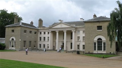 Kenwood House - Kenwood House entrance Kenwood House - Kenwood House entrance