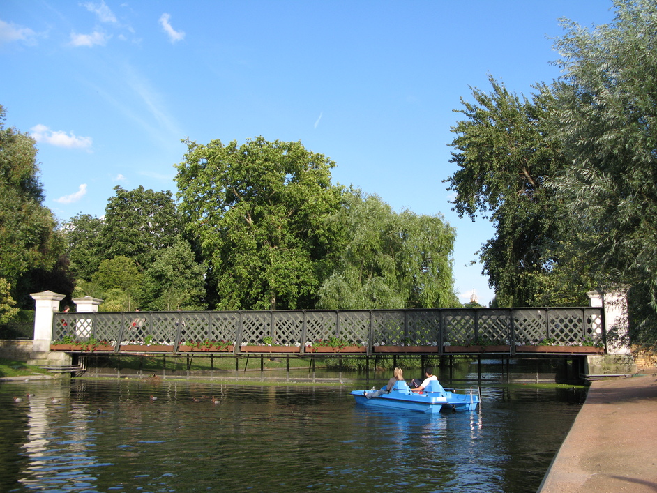 Regent's Park Image from LondonTown.com Regent's Park