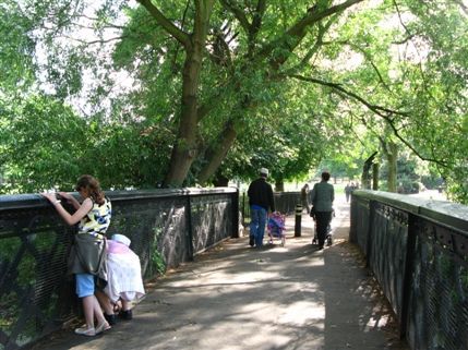 Clissold Park