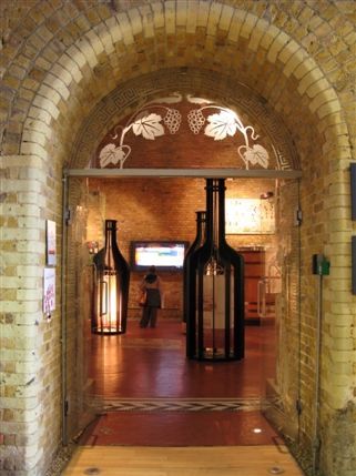 Vinopolis - The entrance into the exhibition and wine-tasting area.