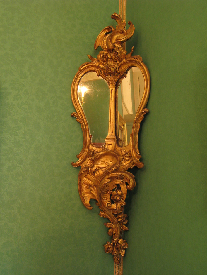 Marble Hill House - Corner mirror in the Green Room