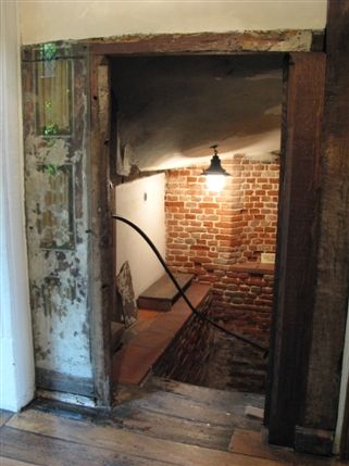 Fassett Road - To the basement