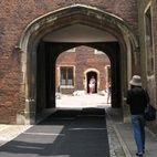 Hampton Court Palace hotels title=