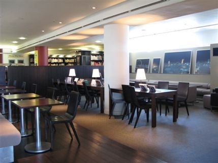 5th View Champagne and Seafood Bar