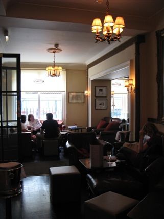 Kettner's - Bar and lounge area on the ground floor