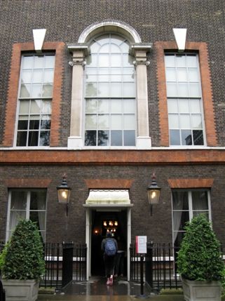 Kensington Palace State Apartments - The entrance into the Palace