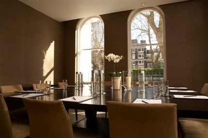 Hempel Apartments