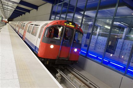 Heathrow Terminals 123 Tube Station Heathrow Terminals 123 Tube Station