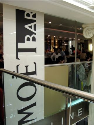 Selfridges - Moet Bar in Selfridges Selfridges - Moet Bar in Selfridges