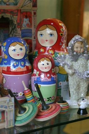 Benjamin Pollock's Toyshop