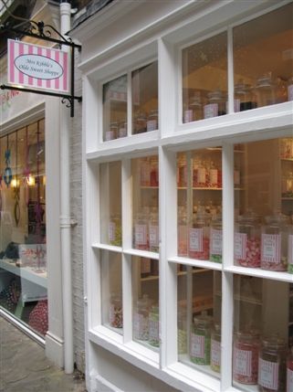 Mrs Kibble's Olde Sweet Shoppe