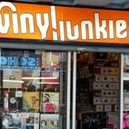 Vinyl Junkies hotels title=
