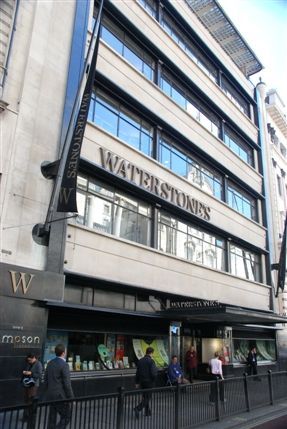 Waterstone's - Piccadilly