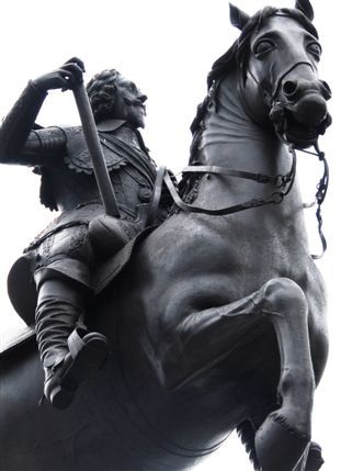 Trafalgar Square - Trafalgar Square King Charles I Statue
