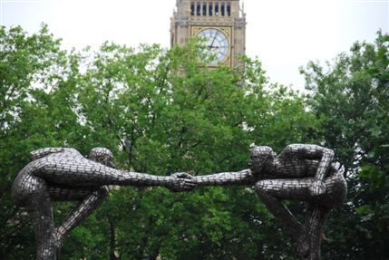 St Thomas' Hospital - Sculptures In The Grounds Of St Thomas's