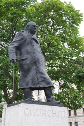 Parliament Square - Winston Churchill Statue