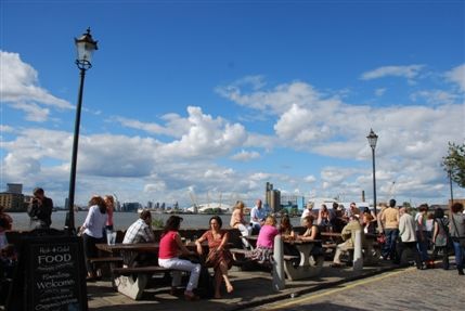 Greenwich High Road