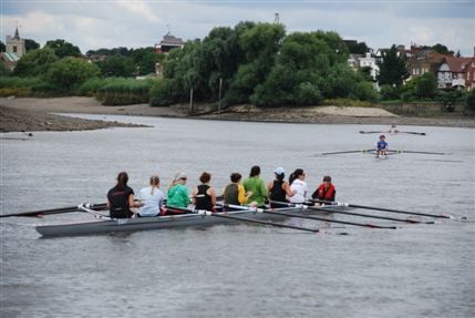 Lebanon Gardens - Rowing on the Thames in West London