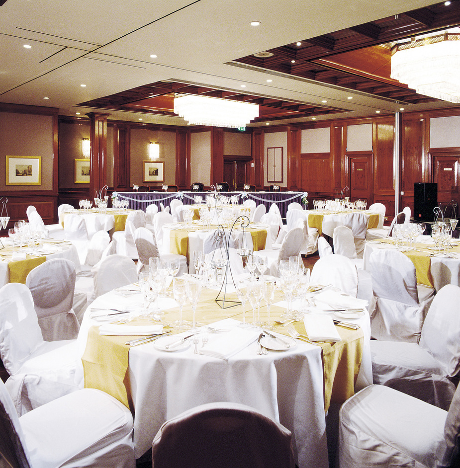 Radisson Blu Edwardian Heathrow