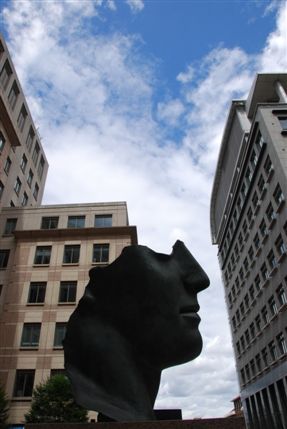 Canary Wharf - coulombs square