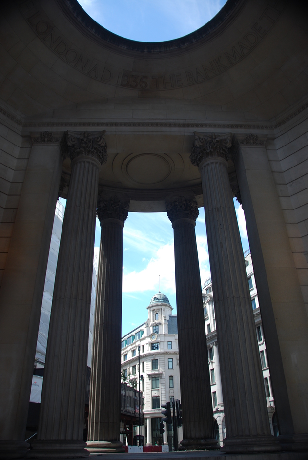 Bank of England Museum - Doric Columns Of The Bank Of England Image from LondonTown.com Bank of England Museum - Doric Columns Of The Bank Of England