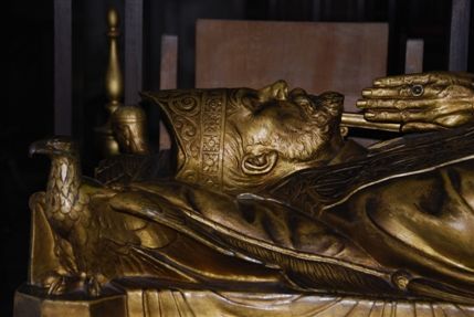 Southwark Cathedral - Sarcophagus Inside Southwark Cathedral Southwark Cathedral - Sarcophagus Inside Southwark Cathedral