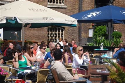 Globe Pond Road - West India Quay Beluga Bar Globe Pond Road - West India Quay Beluga Bar