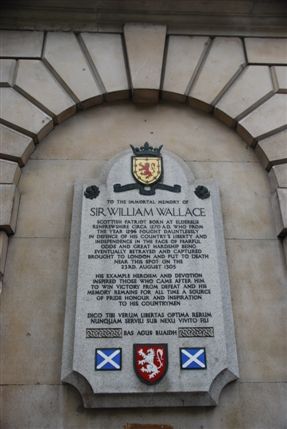 Smithfield Market - William Wallace Memorial In Smithfield