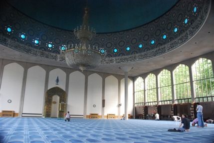 Hamilton Terrace - London Central Mosque Interior
