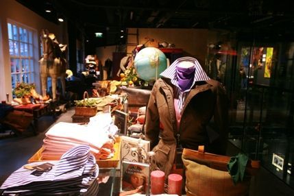 National Geographic Store