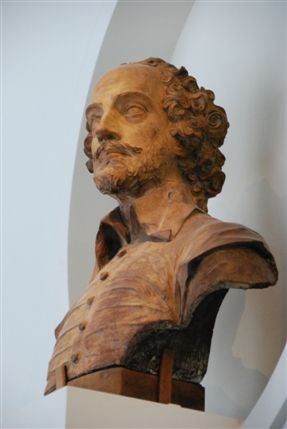 Manson Place - Victoria & Albert Museum Shakespeare Bust Manson Place - Victoria & Albert Museum Shakespeare Bust