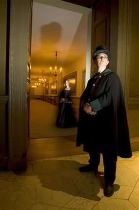 Hampton Court Palace Ghost Tours