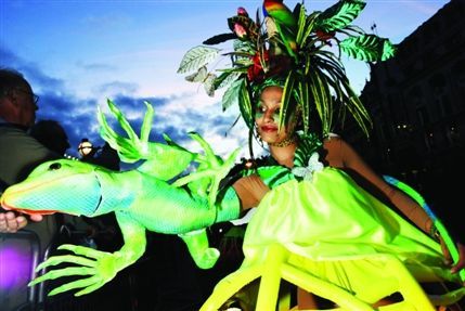 Mayor's Thames Festival - Mandinga Arts at the Thames Festival's Illuminated Night Carnival, photo by Angell