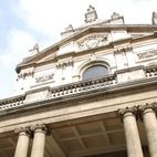 Brompton Oratory hotels title=