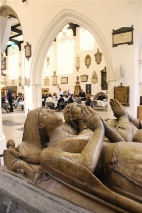 St Helen's Church, Bishopsgate - St Helen's Bishopsgate Interior