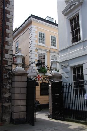 Inns of Court and Royal Courts of Justice - Middle & Inner Temple Grounds
