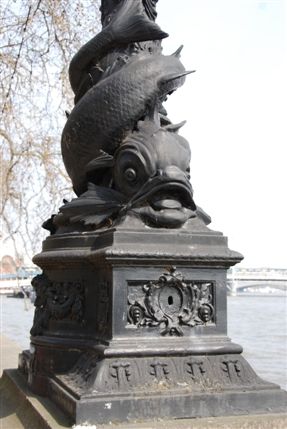 St Margaret Street - Embankment Lampost St Margaret Street - Embankment Lampost